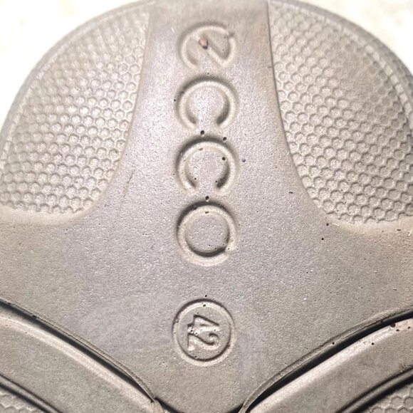 Ecco Womens Gray Suede & Leather Slip-On Shoes Toggle Closure Gorpcore Casual - Picture 12 of 12